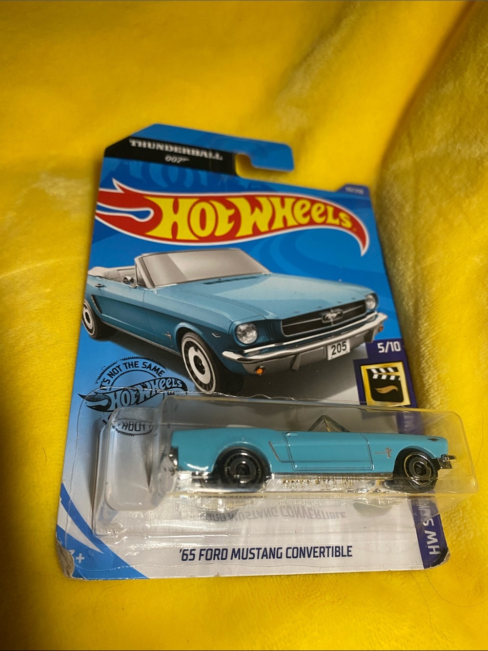 Hot Wheels '65 Ford Mustang Convertible - Light Blue
